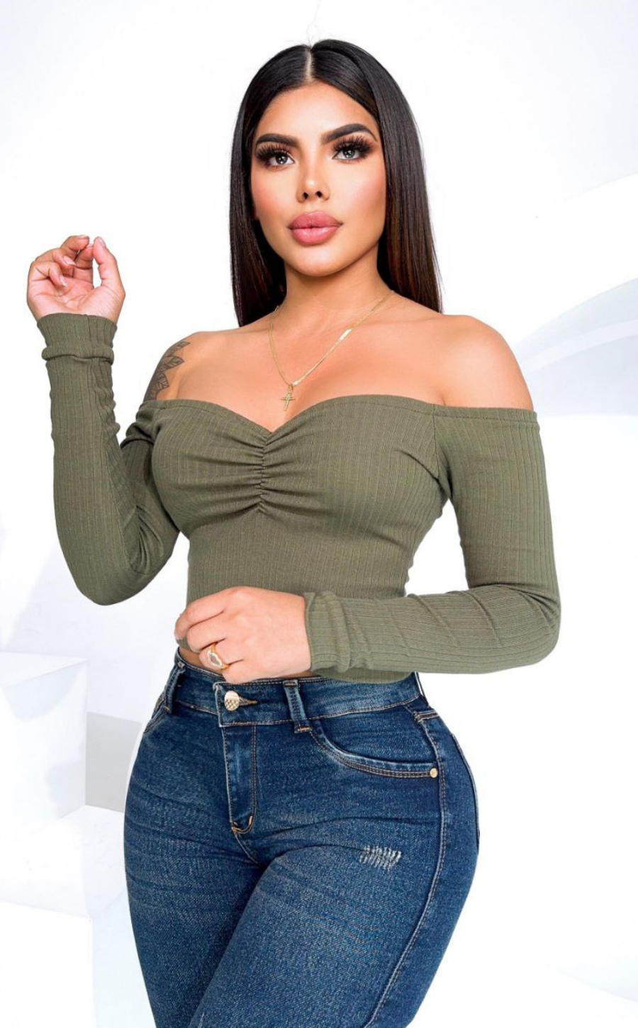 Blusa Cuello Bandeja