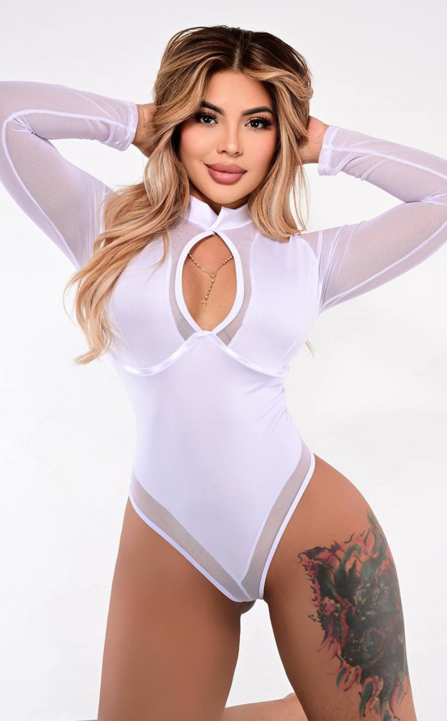 Body W Escote