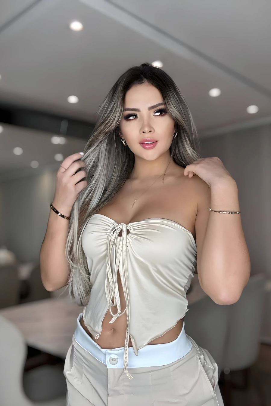 Crop Mariposa