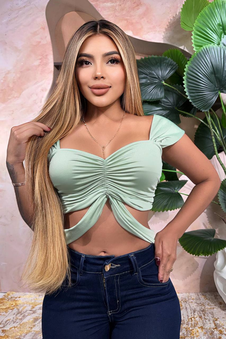 Crop Abril