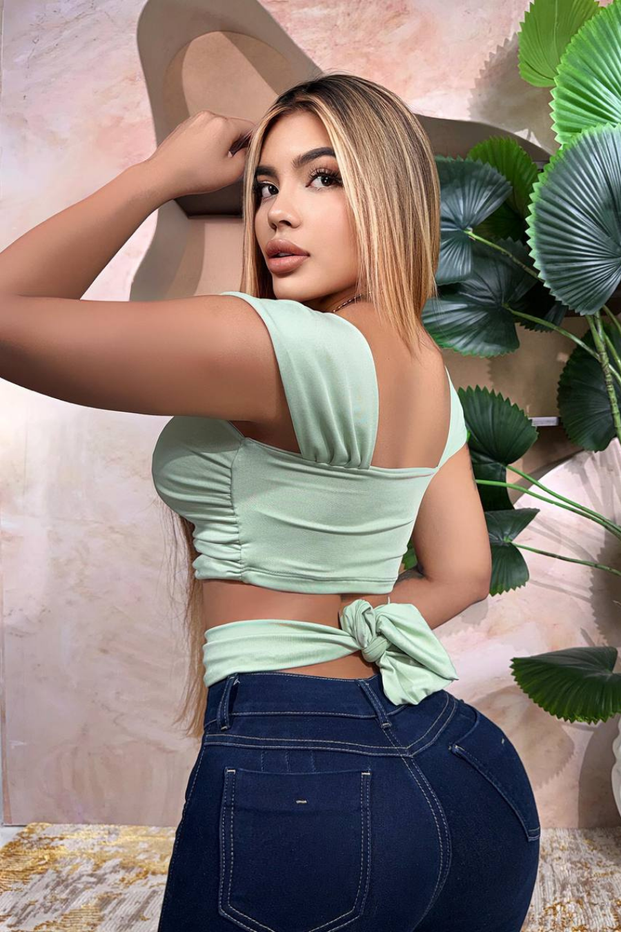 Crop Abril